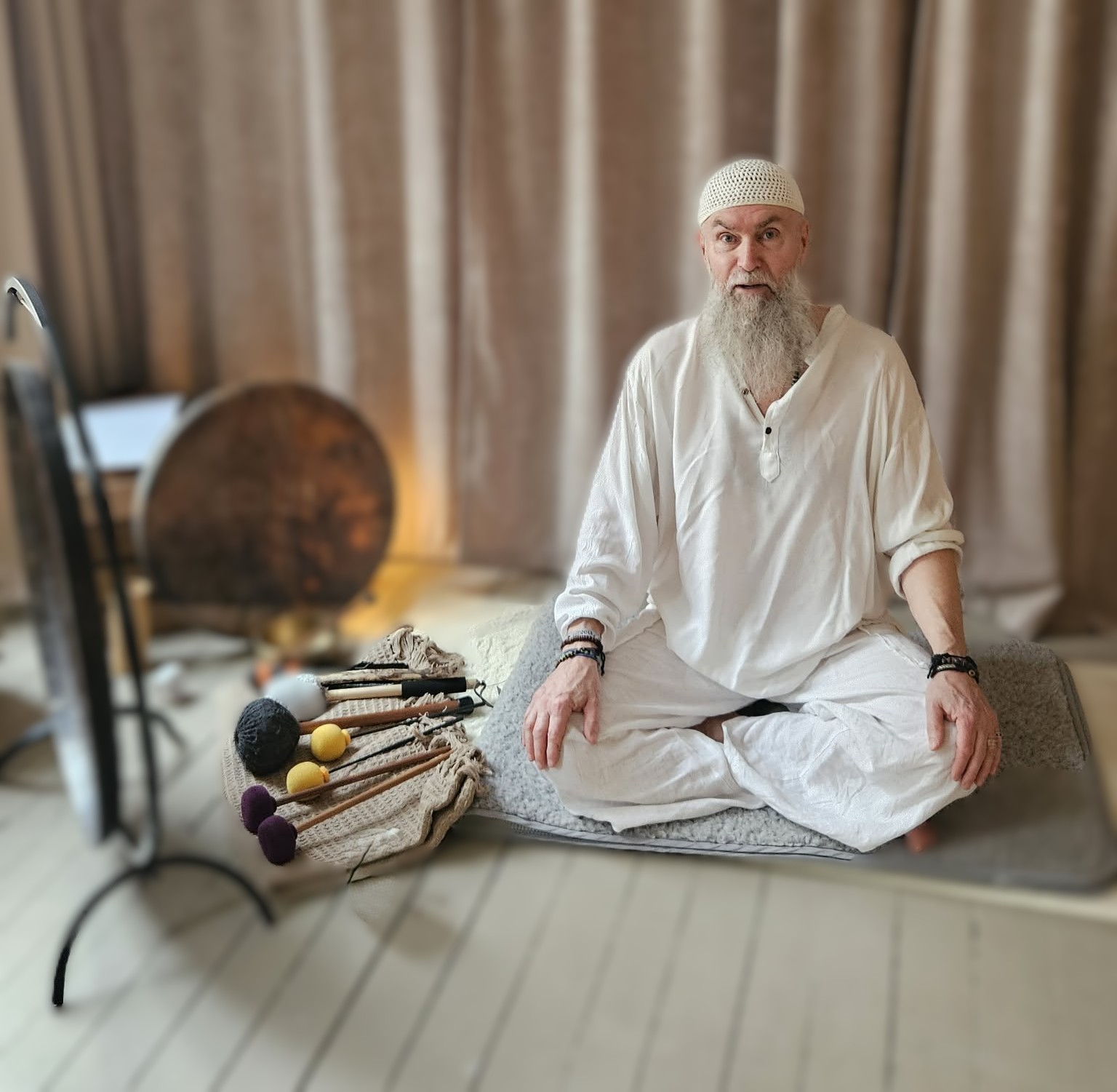 Lars Andersson (Ravi Tajdeep Singh)